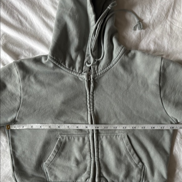 Brandy Melville John Galt Cropped Zip Up Hoodie
sage green - Picture 7 of 7